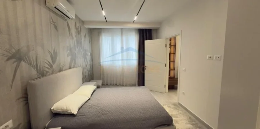 Qera , Apartament 1+1, River Residence, Tirane.