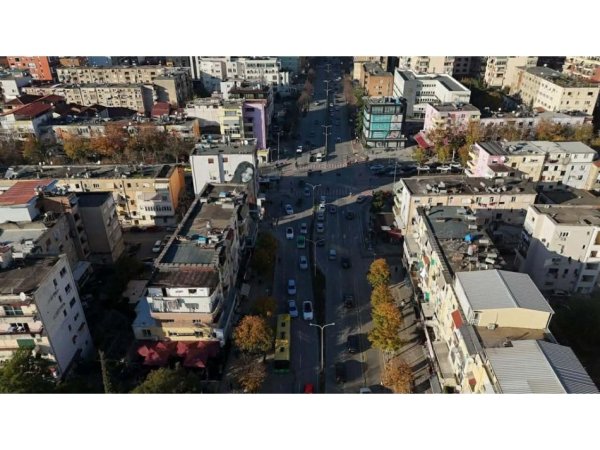 Tirane, shitet ambjent biznesi Kati 0, 70 m² 700.000 € 