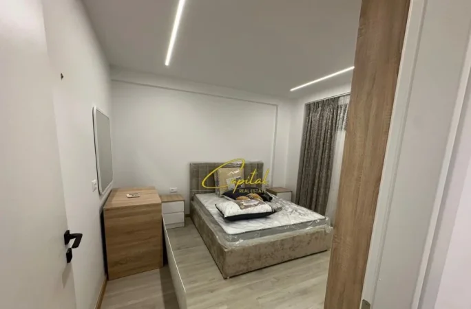 Tirane, jepet me qera apartament 1+1 Kati 1, 55 m² 700 € (ZOGU I ZI)