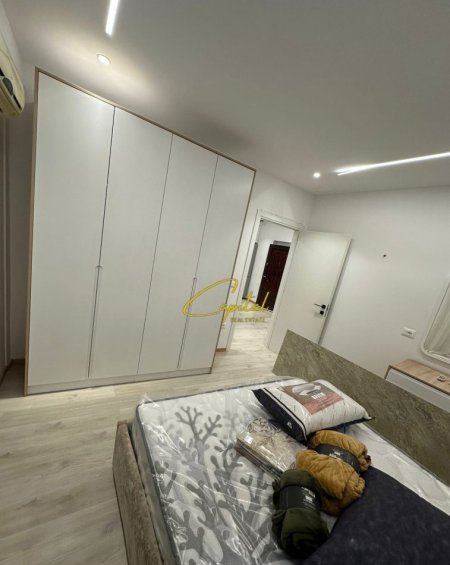 Tirane, jepet me qera apartament 1+1 Kati 1, 55 m² 700 € (ZOGU I ZI)