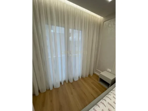 Tirane, jepet me qera apartament 1+1+Ballkon Kati 3, 71 m² 121.000 € (astir nela 5)