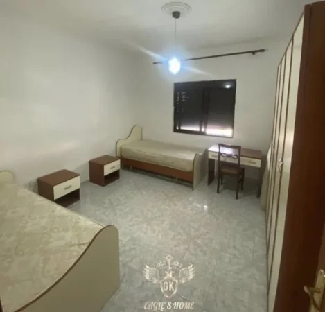 Durres, jepet me qera apartament 2+1+Aneks Kati 8, 300 € (TRREGU FRUTA PERIME)