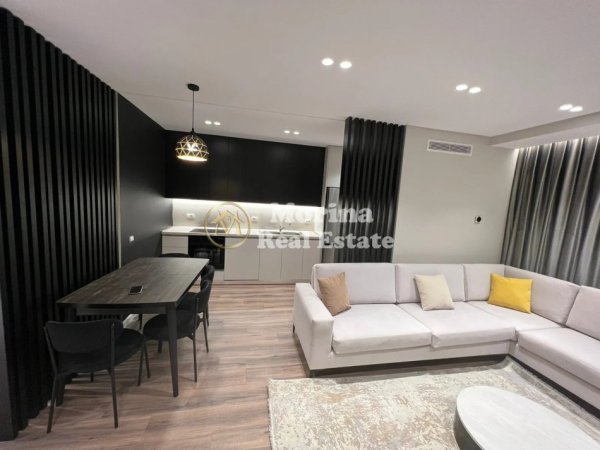 Tirane, jepet me qera apartament 2+1 Kati 7, 80 m² 700 € (Fusha e Aviacionit)