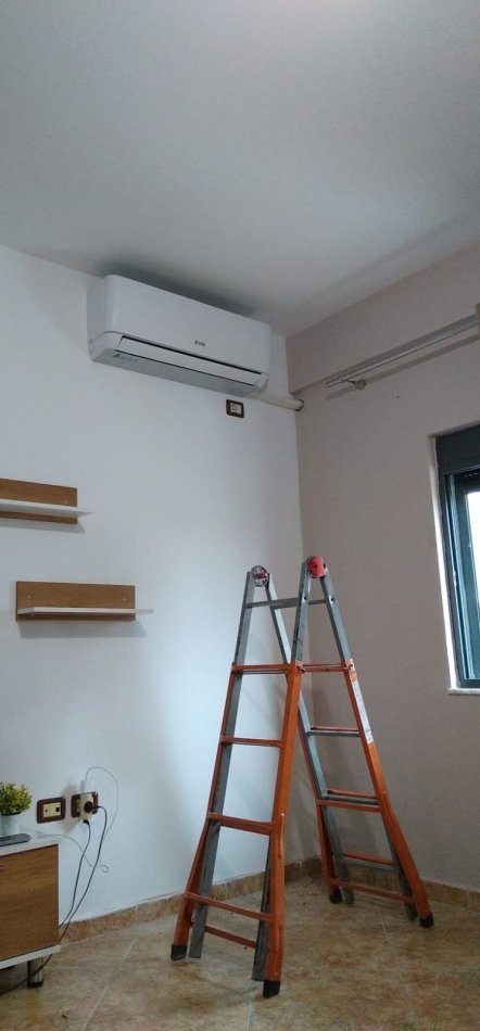 Tirane, jepet me qera apartament 2+1 Kati 7, 95 m² 500 € (Përballë shkollës Vaçe Zela)