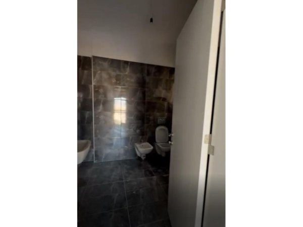 Tirane, shitet apartament 2+1 Kati 5, 119 m² 157.500 € 