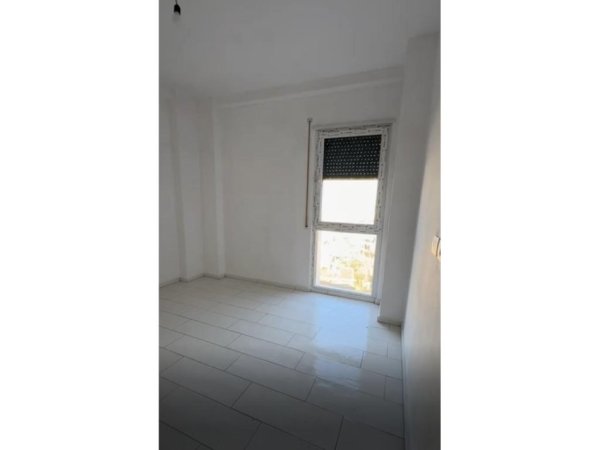 Tirane, shitet apartament 2+1 Kati 5, 119 m² 157.500 € 