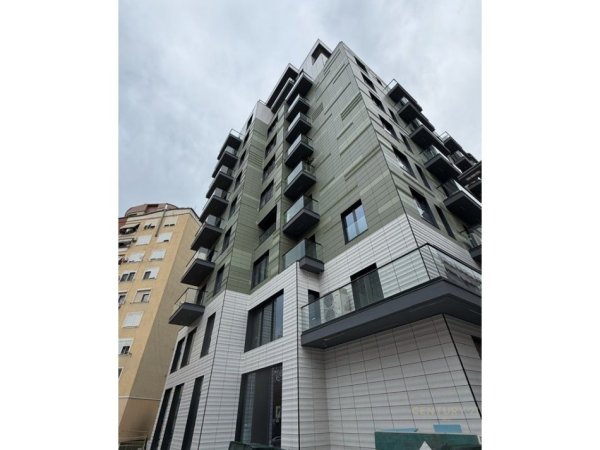 Tirane, jepet me qera ambjent biznesi Kati 4, 60 m² 880 € 