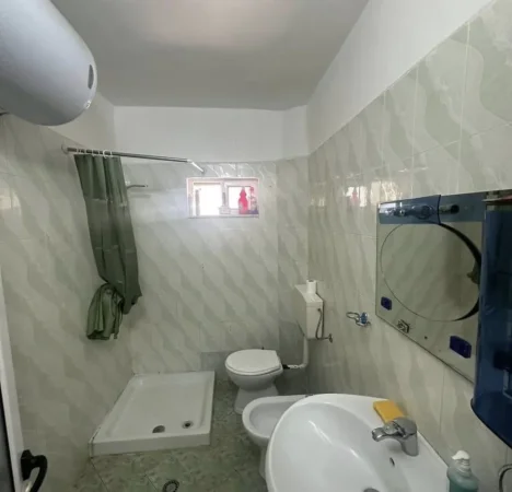 Durres, shes apartament Kati 2, 95.000 € (LAGJA 16 KASTRATI SHKOLLA QEMAL MICI)