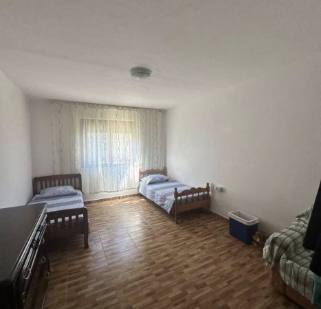 Durres, shes apartament Kati 2, 95.000 € (LAGJA 16 KASTRATI SHKOLLA QEMAL MICI)