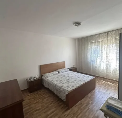 Durres, shes apartament Kati 2, 95.000 € (LAGJA 16 KASTRATI SHKOLLA QEMAL MICI)