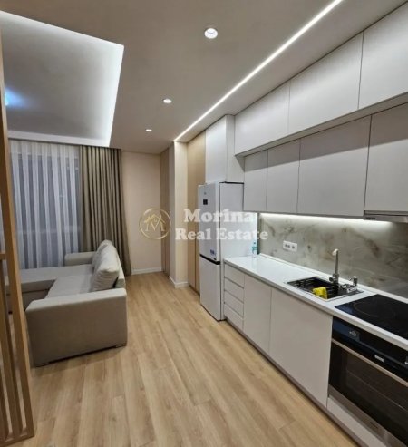 Tirane, jepet me qera garsonier Kati 5, 40 m² 400 € (5 Maji)