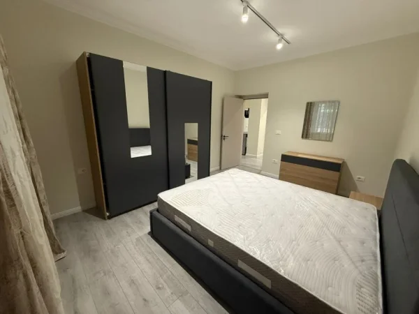 Tirane, jepet me qera apartament 2+1 Kati 1, 80 m² 850 € (Garda ,Rruga Lidhja e Prizrenit)