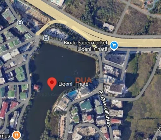 Tirane, jepet me qera ambjent biznesi , 140 m² 3.000 € (Liqeni i Thate)