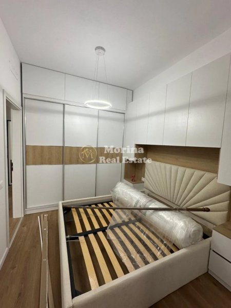 Tirane, jepet me qera apartament 1+1 Kati 7, 50 m² 420 € (Ali Demi)