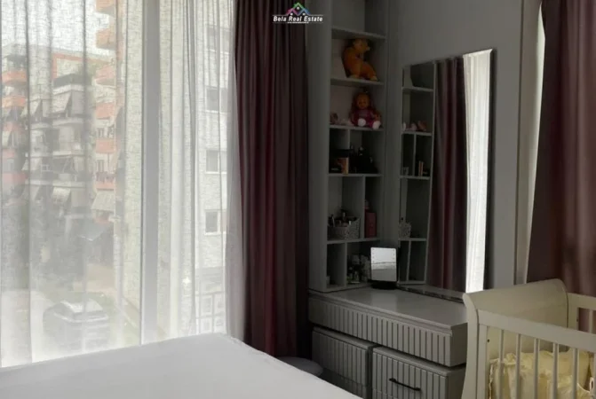 Tirane, jepet me qera apartament 2+1 Kati 1, 120 m² 750 € (Rruga Filip Jano)