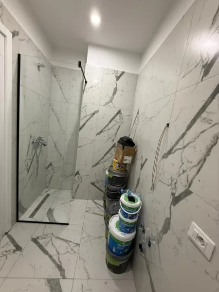 Tirane, shitet apartament 2+1+Ballkon Kati 3, 118 m² 330.000 € (Liqeni i Thate)