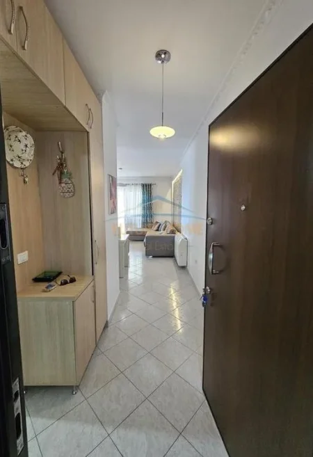 SHITET,APARTAMENT 2+1,NE FRESK, Tirane