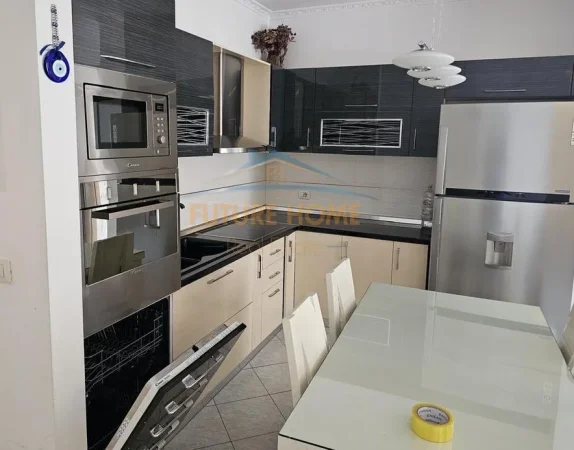 SHITET,APARTAMENT 2+1,NE FRESK, Tirane