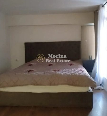 Tirane, jepet me qera apartament duplex 2+1 Kati 2, 110 m² 600 € (Spitali Amerikan 3)