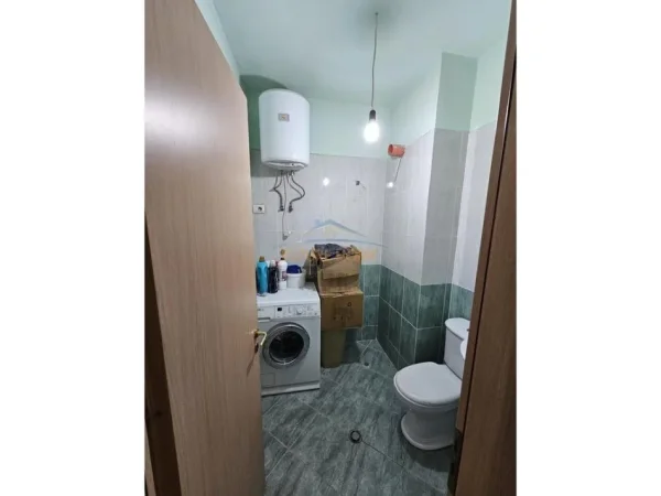 Tirane, shitet apartament 2+1+Ballkon Kati 4, 100 m² 140.000 € (FRESKU)