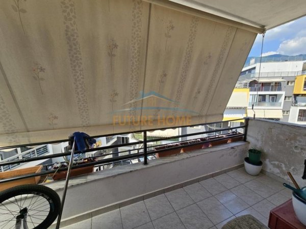 Tirane, shitet apartament 2+1+Ballkon Kati 4, 100 m² 140.000 € (FRESKU)