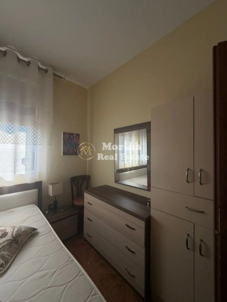 Tirane, jepet me qera apartament 2+1 Kati 3, 120 m² 500 € (Rruga e Dibres)