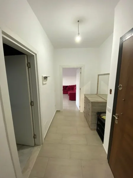 Tirane, jepet me qera apartament 1+1 Kati 4, 80 m² 420 € (ASTIR)