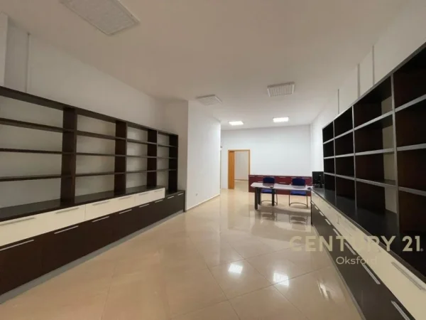 Tirane, shitet ambjent biznesi Kati 0, 108 m² 324.000 € 