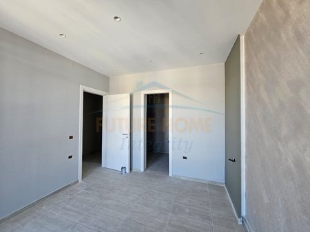 Tirane, shitet apartament 2+1 Kati 8, 136 m² 128.800 € (QTU, UNIVERS CITY)