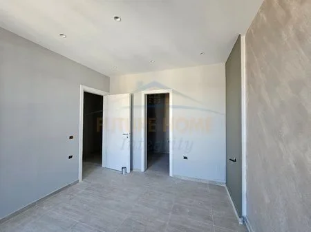 Tirane, shitet apartament 2+1 Kati 8, 136 m² 128.800 € (QTU, UNIVERS CITY)