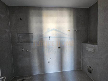 Tirane, shitet apartament 2+1 Kati 8, 136 m² 128.800 € (QTU, UNIVERS CITY)