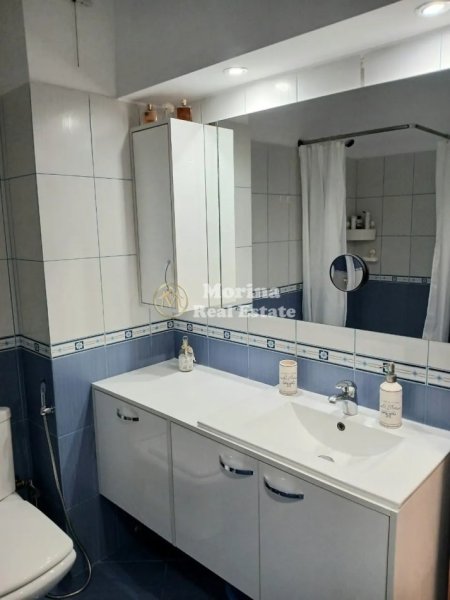 Tirane, jepet me qera apartament 2+1 Kati 2, 65 m² 520 € (Fresk)