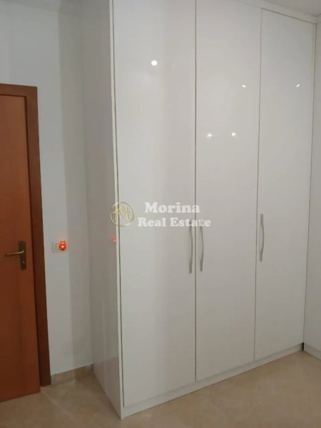 Tirane, jepet me qera apartament 2+1 Kati 2, 65 m² 520 € (Fresk)