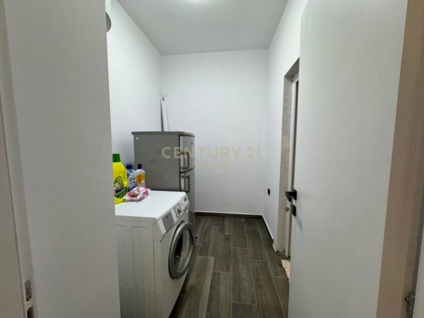 Tirane, shitet apartament 2+1+Ballkon Kati 1, 100 m² 195.000 € (kodra e diellit)