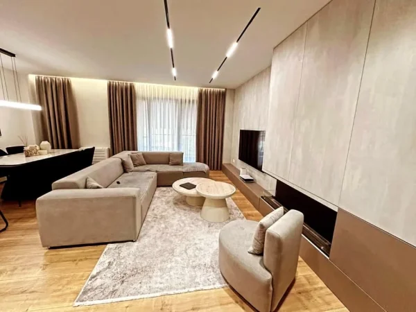 Tirane, shitet apartament 2+1 , 121 m² 369.000 € 