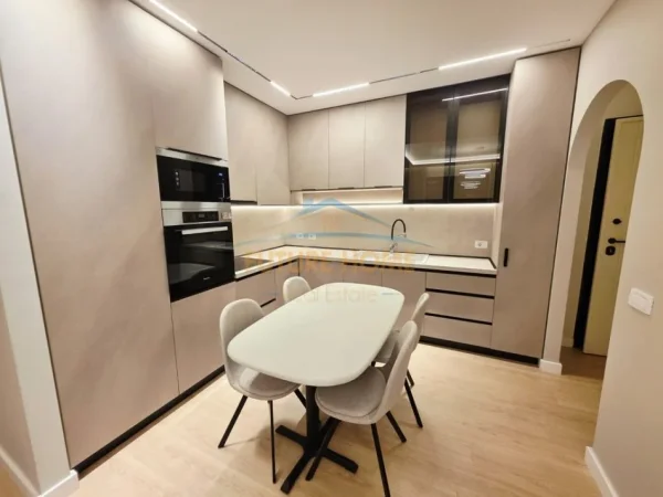 Qera, Apartament 3+1+2,Parku Olimpik, Tirane.