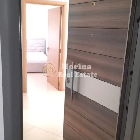 Tirane, jepet me qera apartament 1+1 Kati 7, 65 m² 400 € (Spitali Amerikan 3)