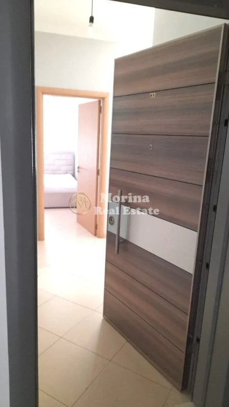Tirane, jepet me qera apartament 1+1 Kati 7, 65 m² 400 € (Spitali Amerikan 3)