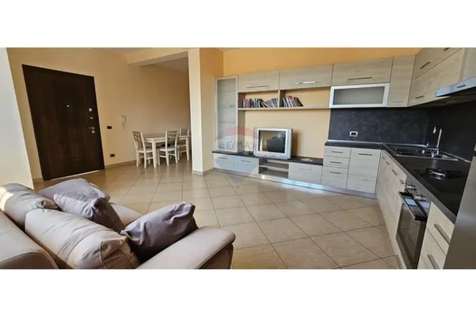 Tirane, jepet me qera apartament 2+1 Kati 3, 100 m² 450 € (Kodra Priftit)