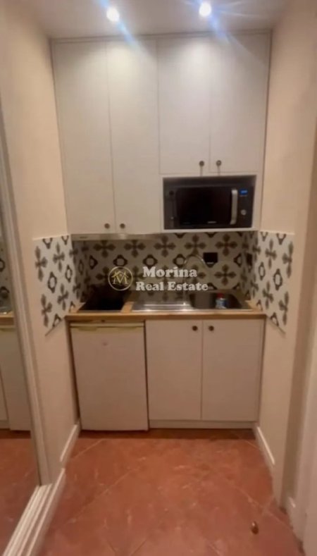 Tirane, shitet apartament 1+1 Kati 7, 112 m² 360.000 € (9 Katshet)