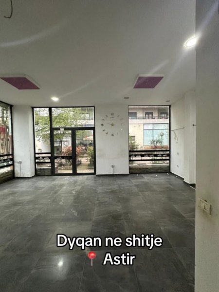 Tirane, shitet lokal Kati 0, 53 m² 135.000 € (Prane rrethit te Astirit)