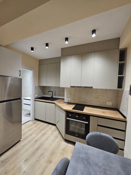 Tirane, shitet nga Pronari, pa-komision apartament 1+1 Kati 0, 48 m² 80.000 € (Rrapo hekali)