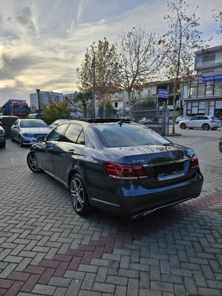 Fier, makine , 14.000 €