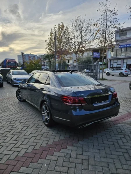 Fier, Shitet E 250 bluetec, 13.500 €