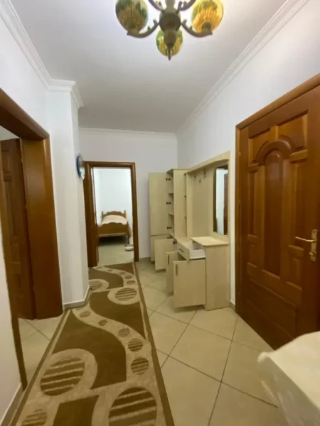 Tirane, jepet me qera apartament 2+1 Kati 0, 100 m² 480 € (5 Maji)