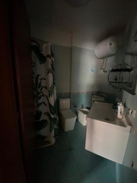 Tirane, shitet apartament 2+1 Kati 4, 88 m² 115.000 € (YZBERISHT)