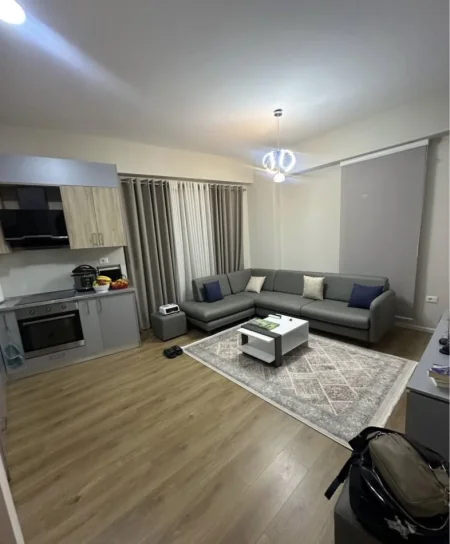 Tirane, shes apartament 1+1 , 60 m² 