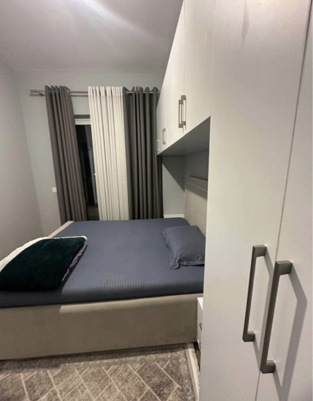 Tirane, shes apartament 1+1 , 60 m² 