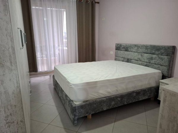 Tirane, jepet me qera apartament 1+1 Kati 3, 70 m² 350 € (Prane Motel Gaxherrit, Fresk, Tirane.)