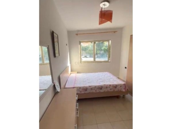 Tirane, jepet me qera apartament 1+1 Kati 2, 56 m² 420 € (Fresku)
